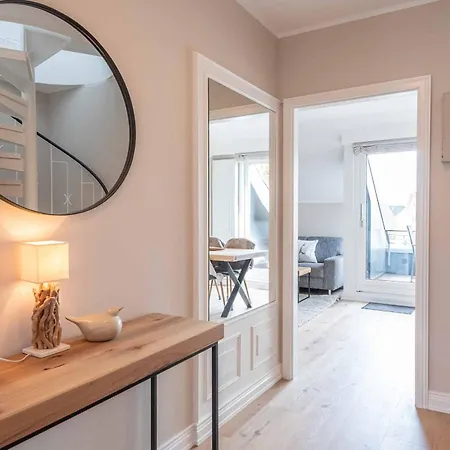 Kaept'n Nelson, App 13 アパート ヴェニングシュテット